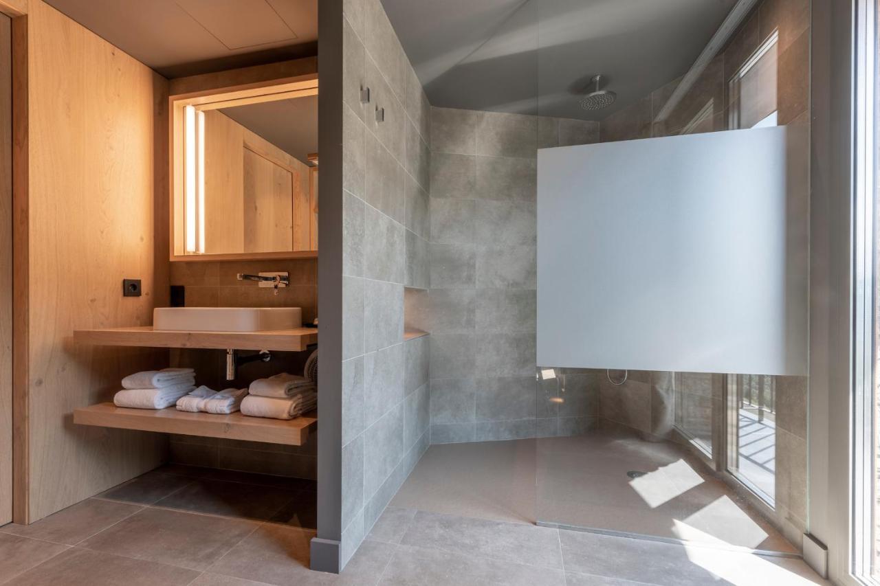 Superior Double or Twin Room Mountain View